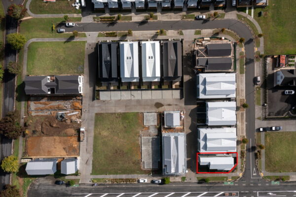 99 Tributary Parade-02-Low res